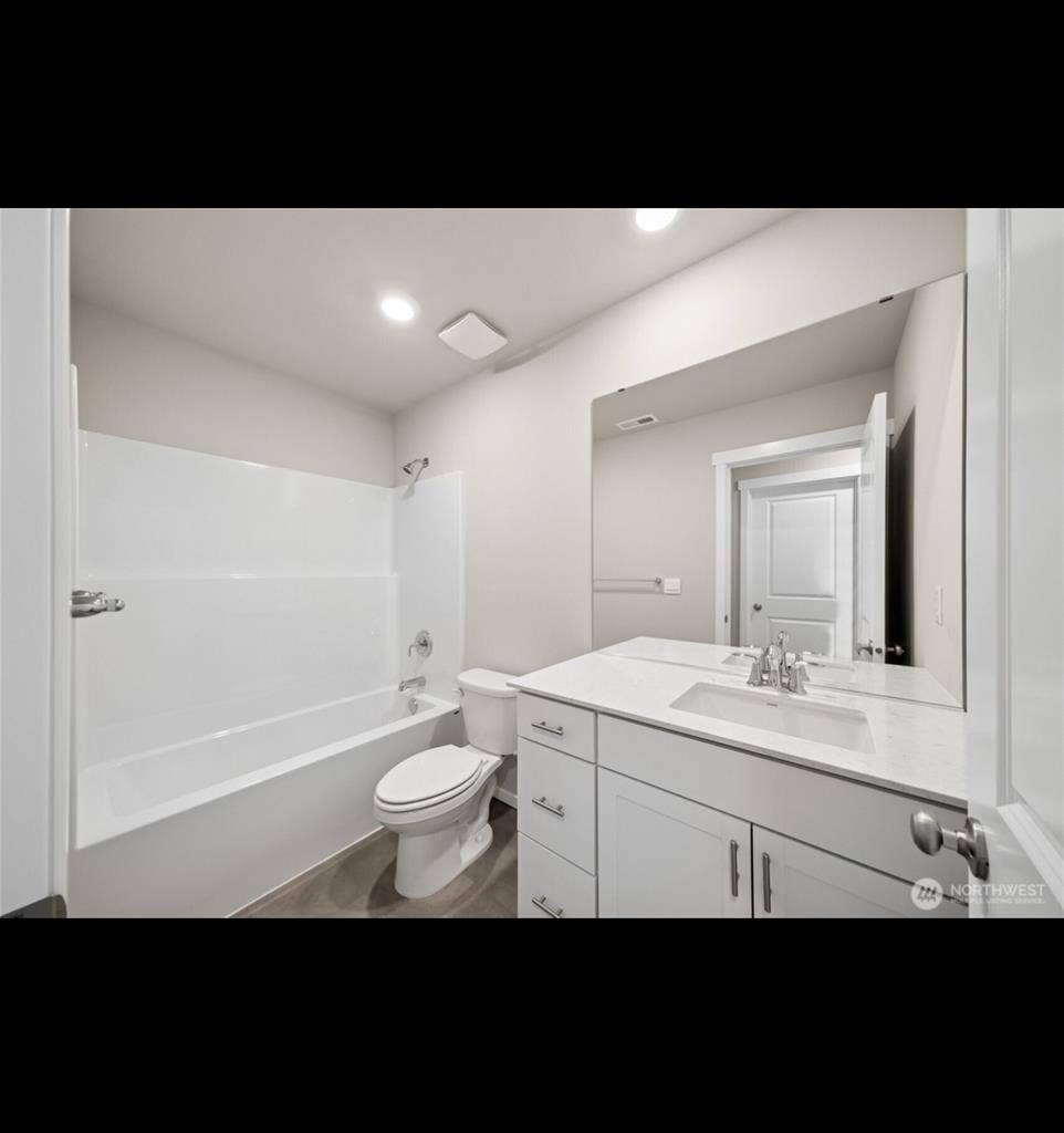 2 New Rooms In Bonney Lake