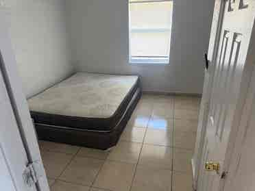 Cozy, clean private room for rent