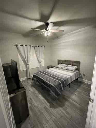 Furnished rm with Private Bathroom