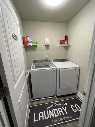 Furnished rm with Private Bathroom