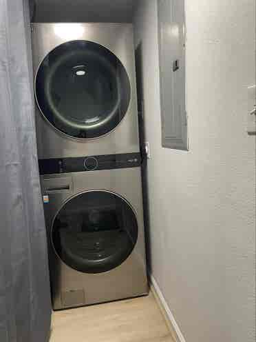 Fully Furnished room in Norfolk