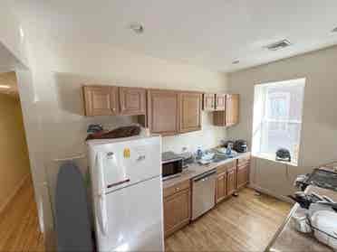 4BR Northeastern | Move September 1