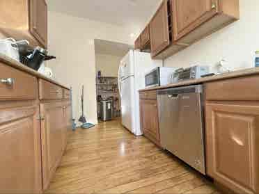 4BR Northeastern | Move September 1