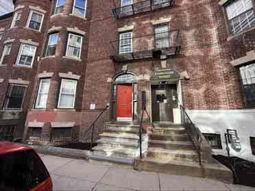 4BR Northeastern | Move September 1