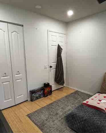 ISO: Female roommate Mission Valley