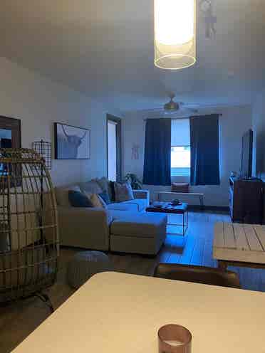 Looking for a roommate 5/10 in PHX!