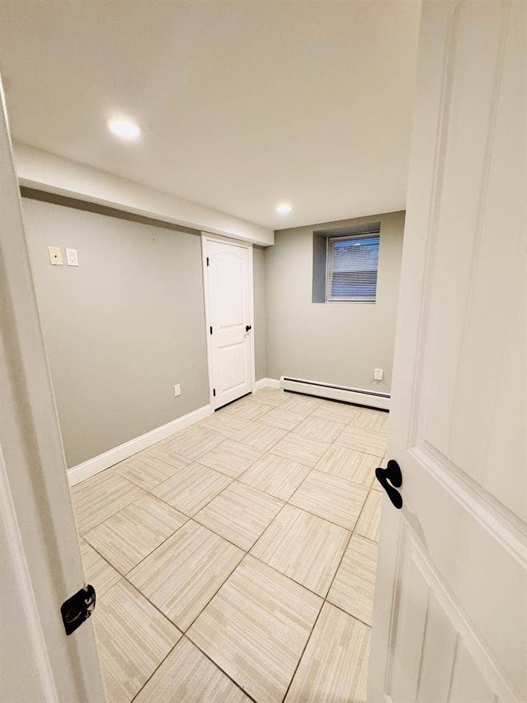 Confortable and Safe room in Iselin