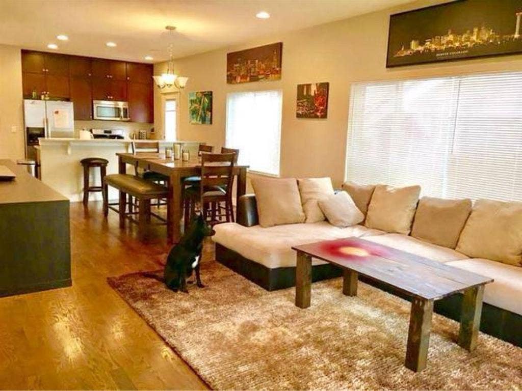 Awesome room in bth House!