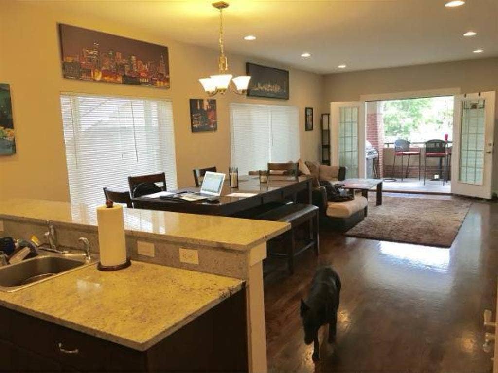 Awesome room in bth House!