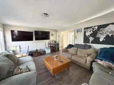 5BR – Allston Duplex, Sept 1