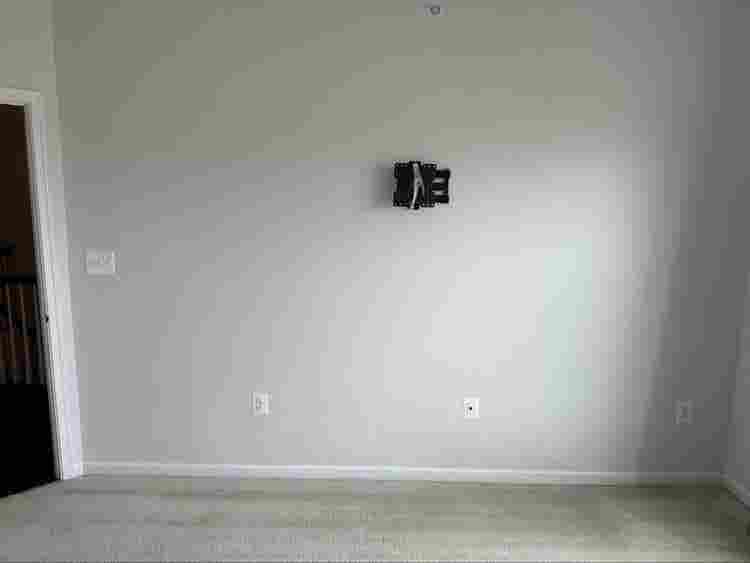 Room to rent Ashburn , VA