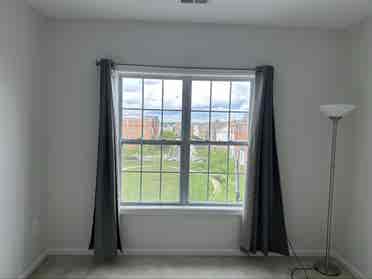 Room to rent Ashburn , VA