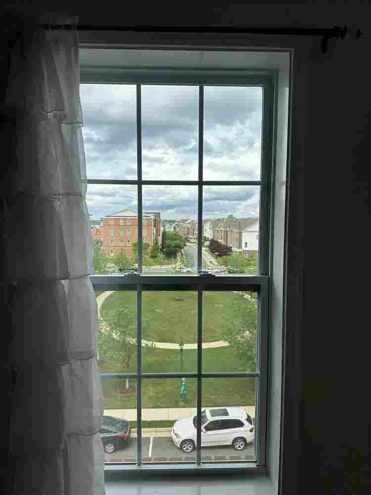 Room to rent Ashburn , VA