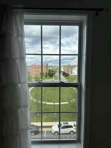 Room to rent Ashburn , VA