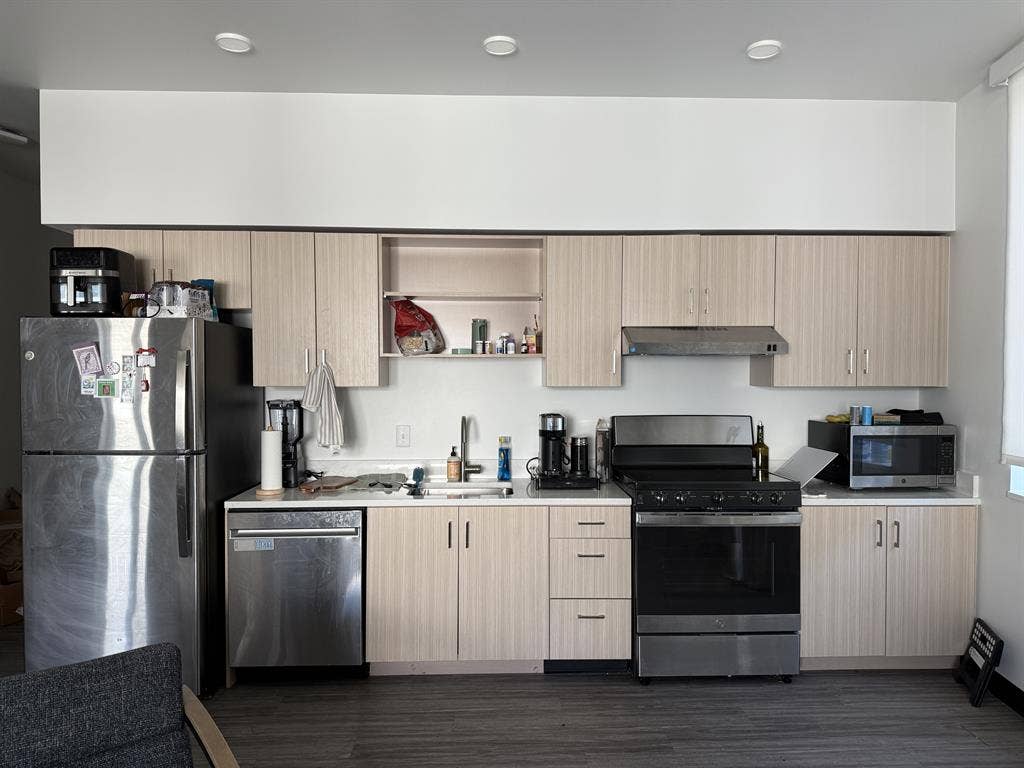 Union on Broadway | Spacious 2BR