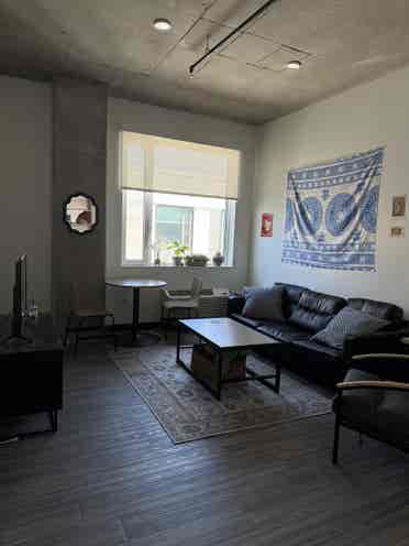 Union on Broadway | Spacious 2BR