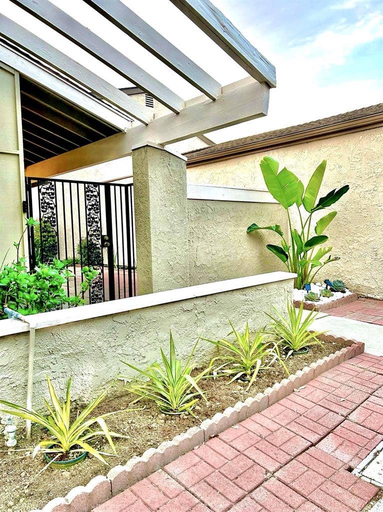 Room for Rent in FullertonBrea area