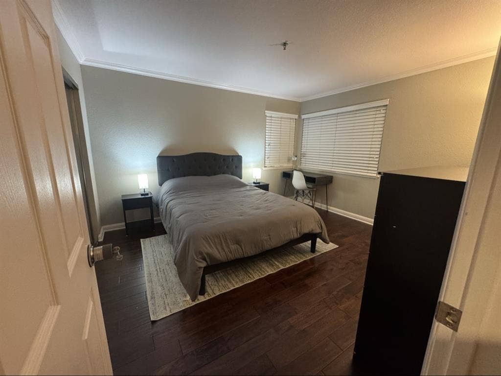 Need roommate in a bath condo