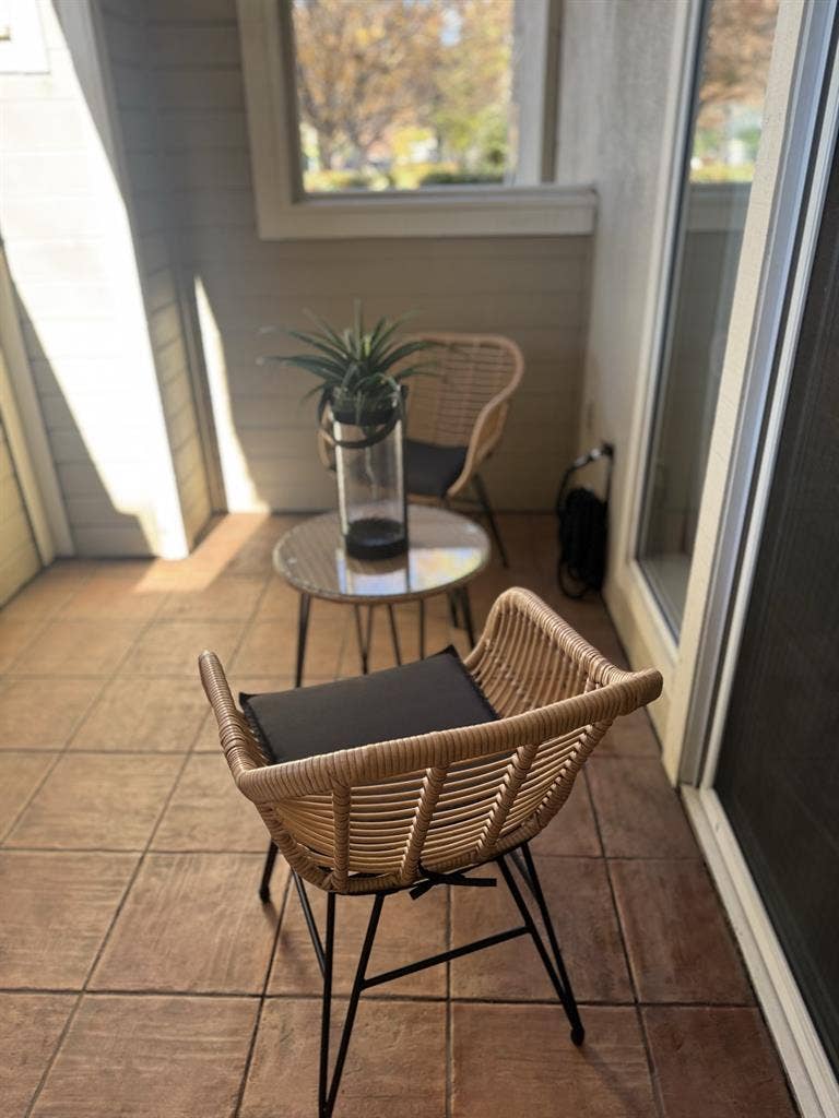 Need roommate in a bath condo