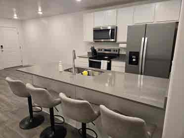 ROOM IN BRAND NEW TOWNHOME FOR RENT