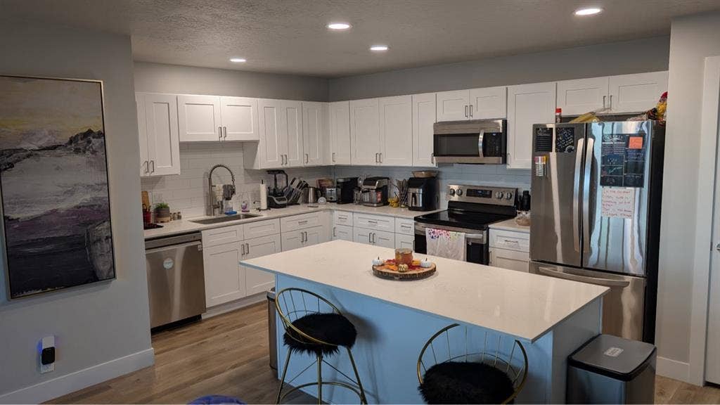 Room for rent - LGBTQ, BIPOC prefer