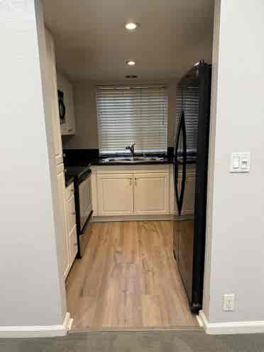 Spacious Bedroom & Private Bathroom
