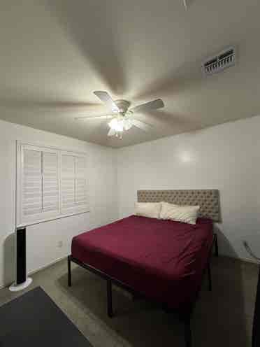 1 Room for Rent