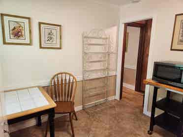 Private bed/bath/kitchen/entry