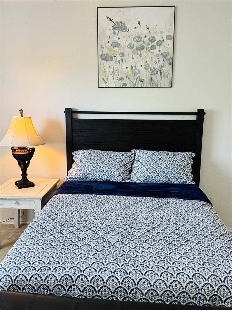 Fully Furnished/All bills paid