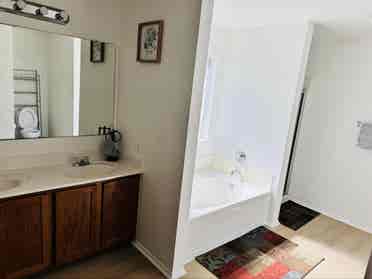 Fully Furnished/All bills paid