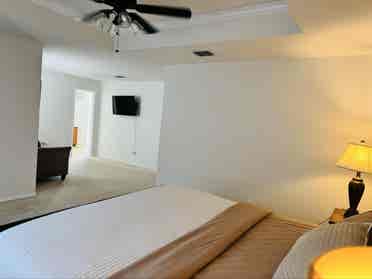 Fully Furnished/All bills paid
