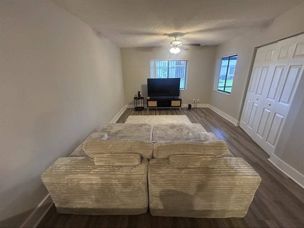 Newly furnished 1bedroom