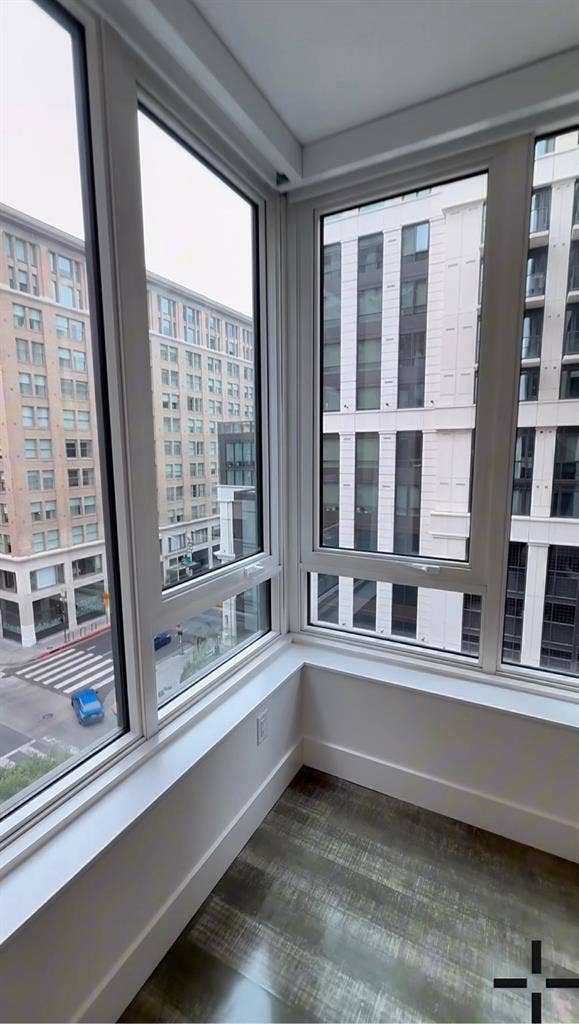 LOOKING FOR IMMEDIATE ROOMMATE