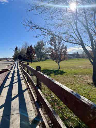 5 minute walk-Downtown, Parks, Gym