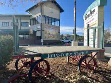 5 minute walk-Downtown, Parks, Gym