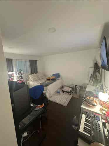 Hollywood Hills one bedroom!!