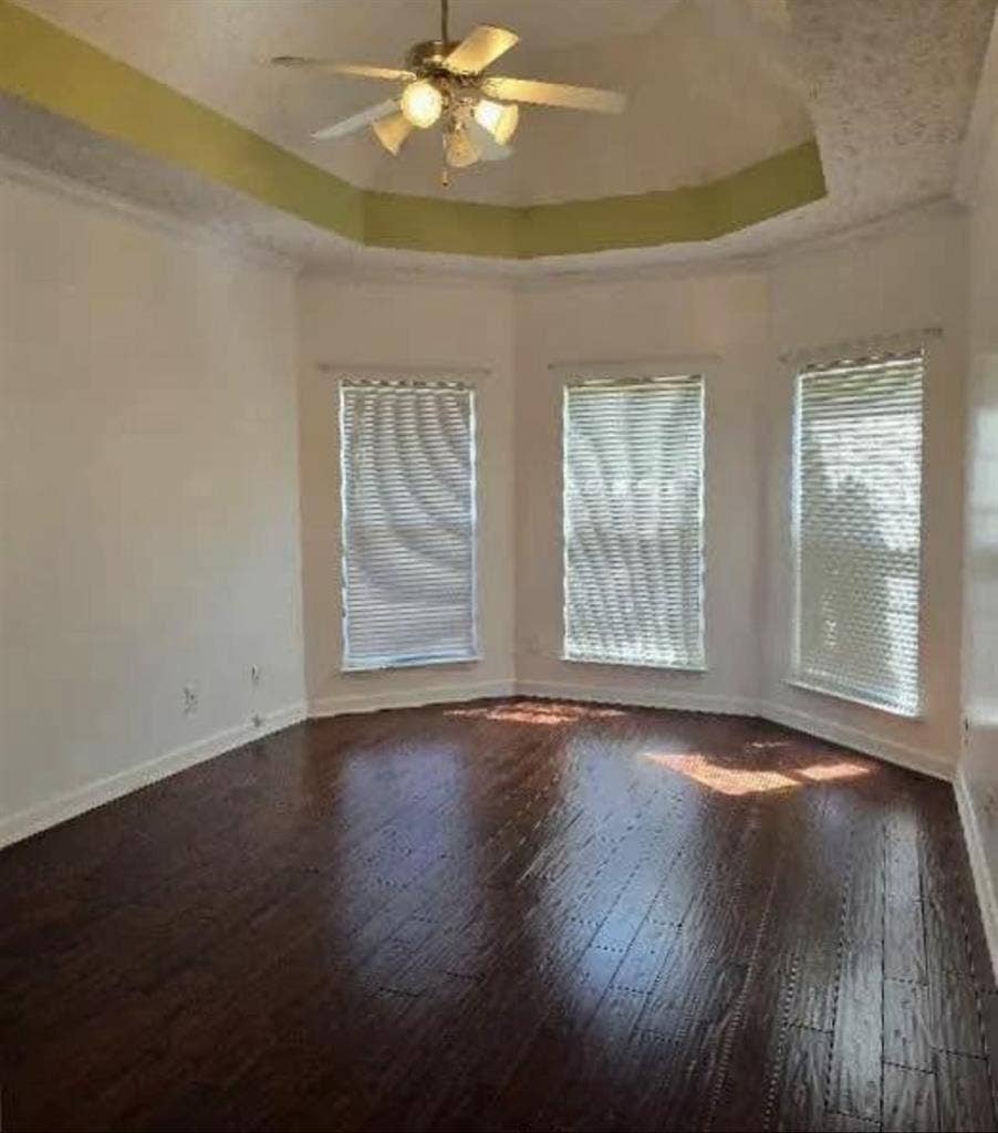 Wonderful /5 bathrooms