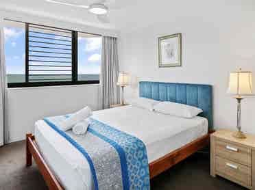 Fully Furnished Surfers Apartment