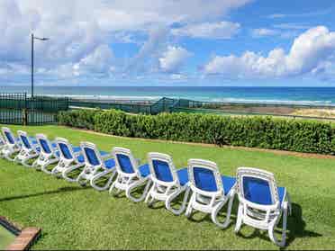 Fully Furnished Surfers Apartment