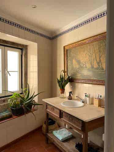 Roommate-Artistic House in Lisbon🌻