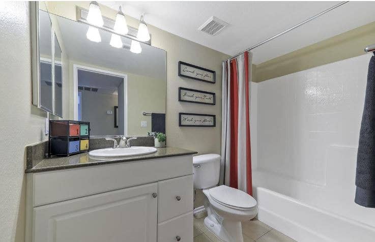 Nice room in a High-End Home.....