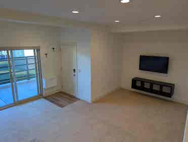 bath walk-out bsmt suite