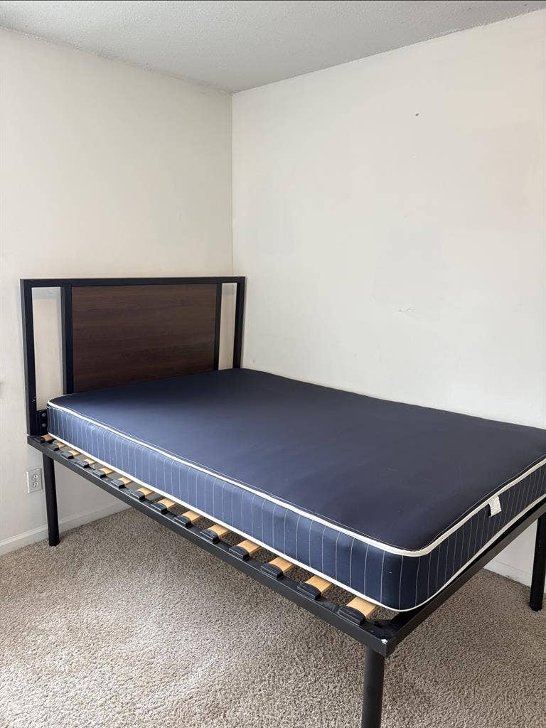 East third story apartment