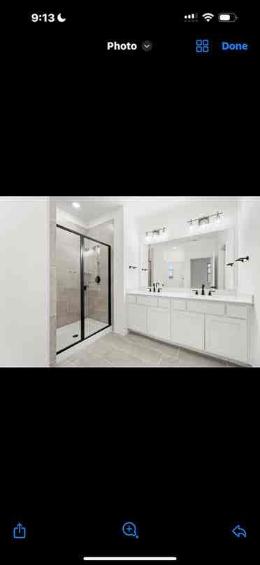 Private bath ultilities included