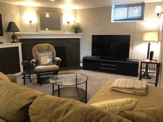 Room for rent. Shared Basement Apt