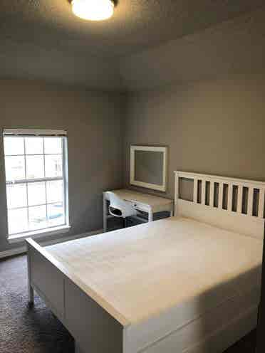 Comfortable Room w/ Utilities Paid