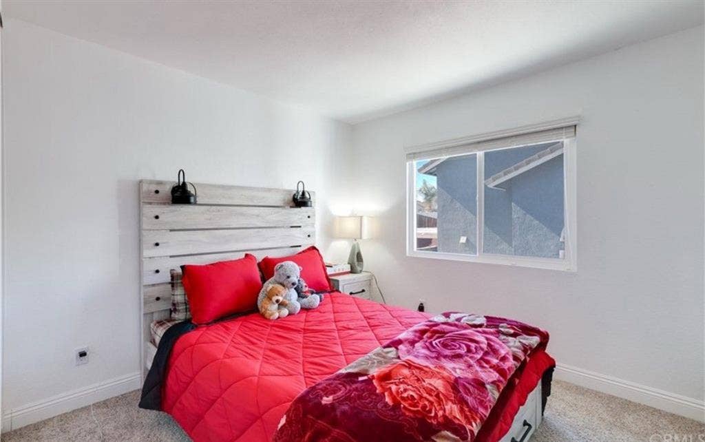 couples room 4 rent only