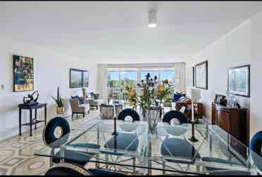 Hollywood Regency stunning views