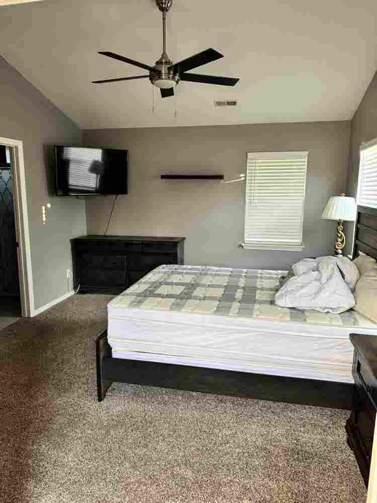 Private bedroom & bathroom