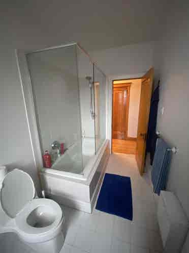 PRIVATE ROOM FOR RENT